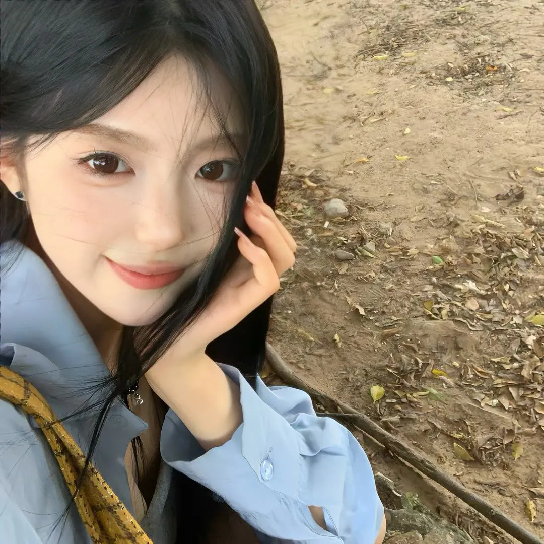 正是青春璀璨时